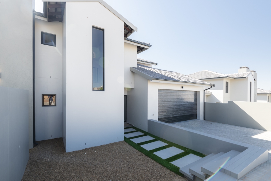 3 Bedroom Property for Sale in Country Club Western Cape